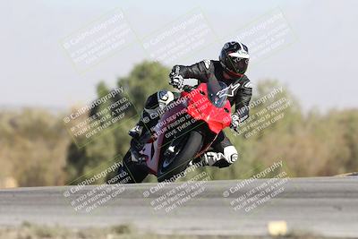 media/Dec-01-2025-Moto Forza (Mon) [[2daa91e15f]]/2-Intermediate Group/Session 2 Turn 9 Entry/